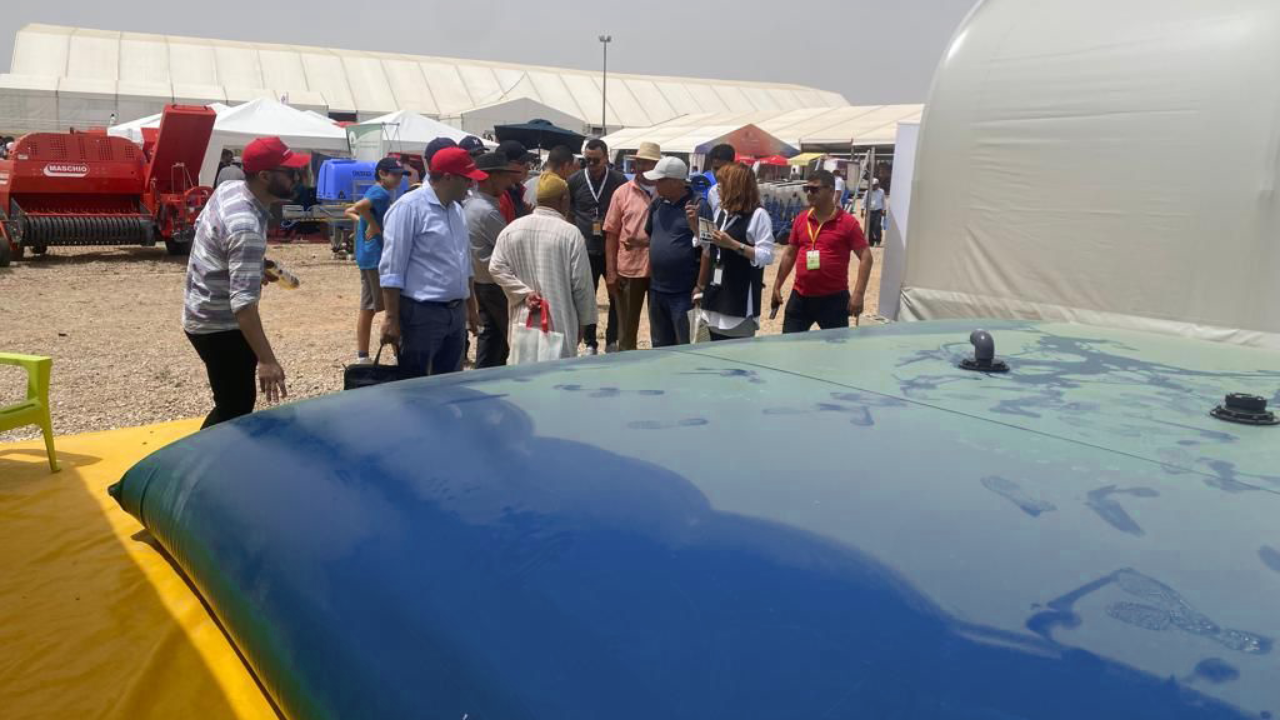 Εύκαμπτη δεξαμενή Maciterne Serena Group σε αγροτική έκθεση – λύση αποθήκευσης νερού